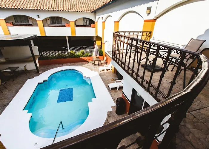 Del Mar Inn Playas